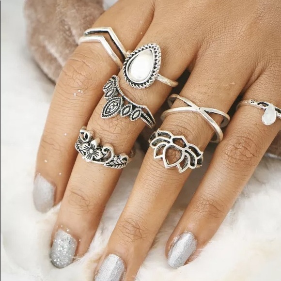 ❤️❤️❤️❤️❤️BOHO VINTAGE RING SET - Picture 1 of 3